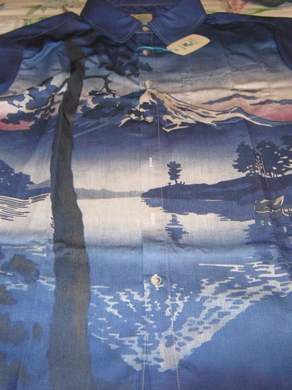 NWT Cool 2XL Mt. Fuji Short Sleeve Hawaiian Shirt